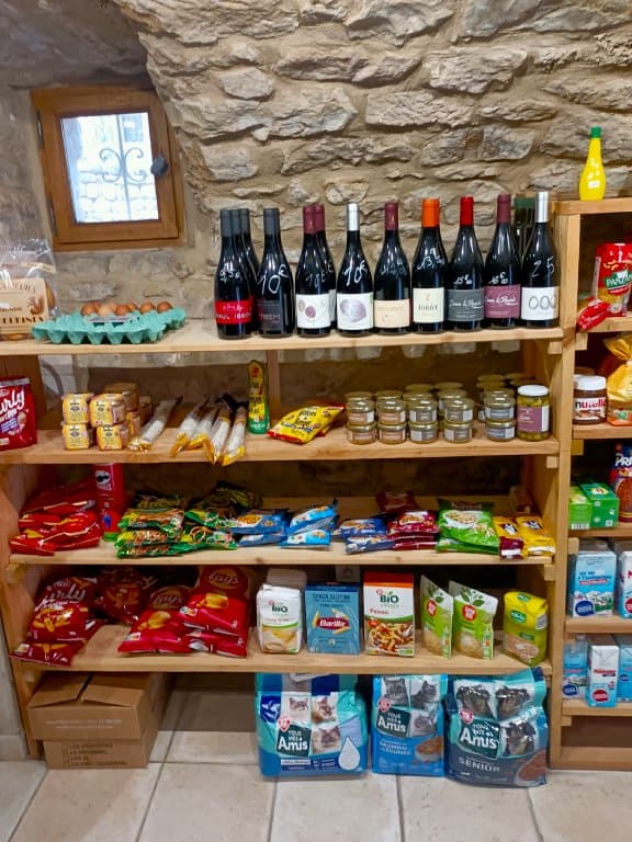 Photo intérieure 2 de l'épicerie